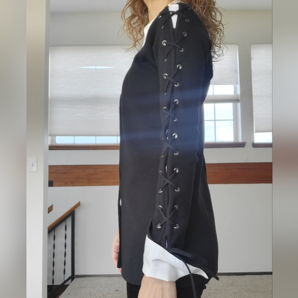 XS Anne Fontaine Sweater - Picture 6 of 9